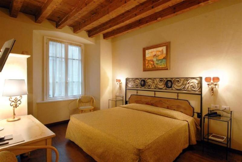 Piazza Vecchia Hotel 4*